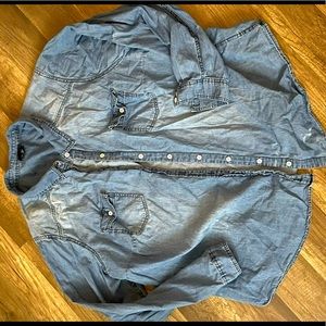 Torrid size 3 Jean shirt